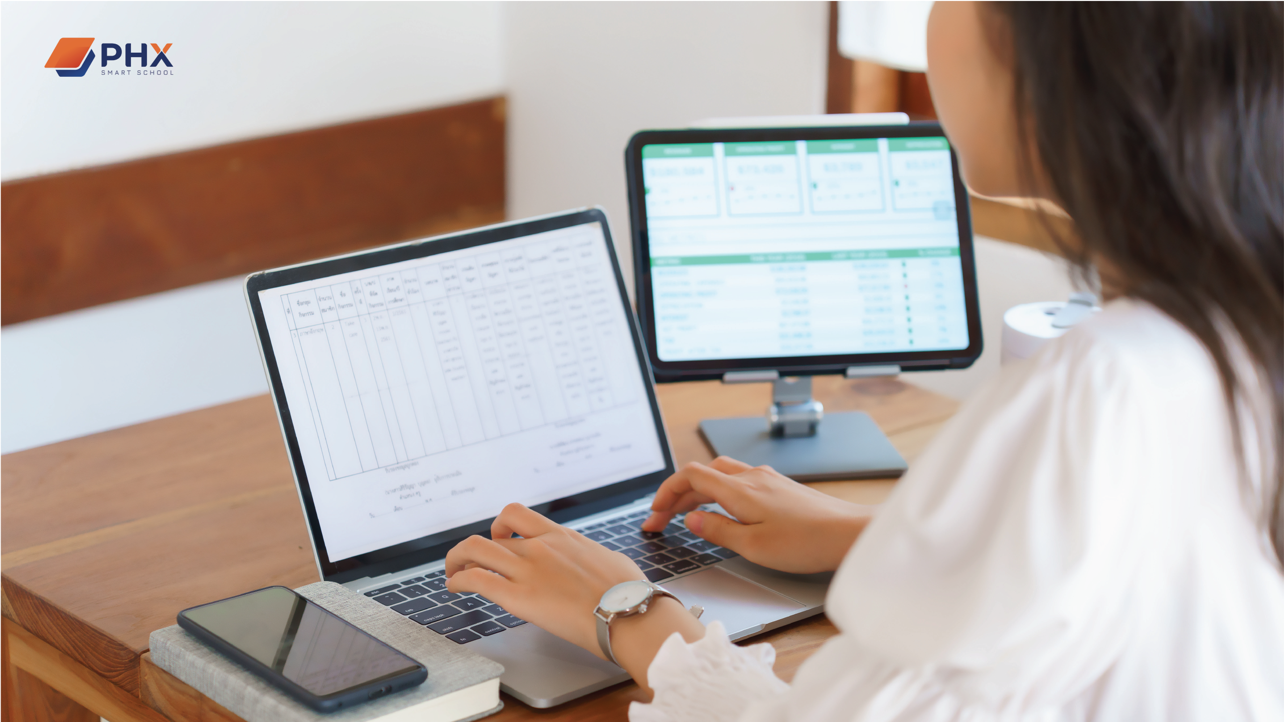 Sổ liên lạc điện tử